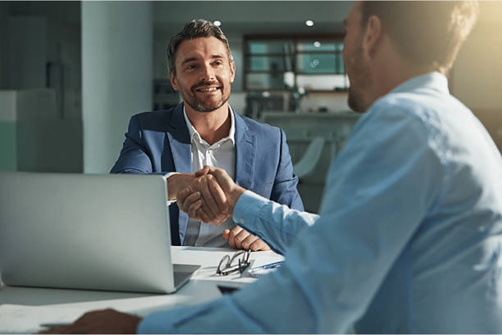 B2B Debt Collection Services: Process & Benefits Explained 4 Two people shaking hands Discover how B2B debt collection services work, their benefits, and proven strategies to recover unpaid invoices while preserving relationships.