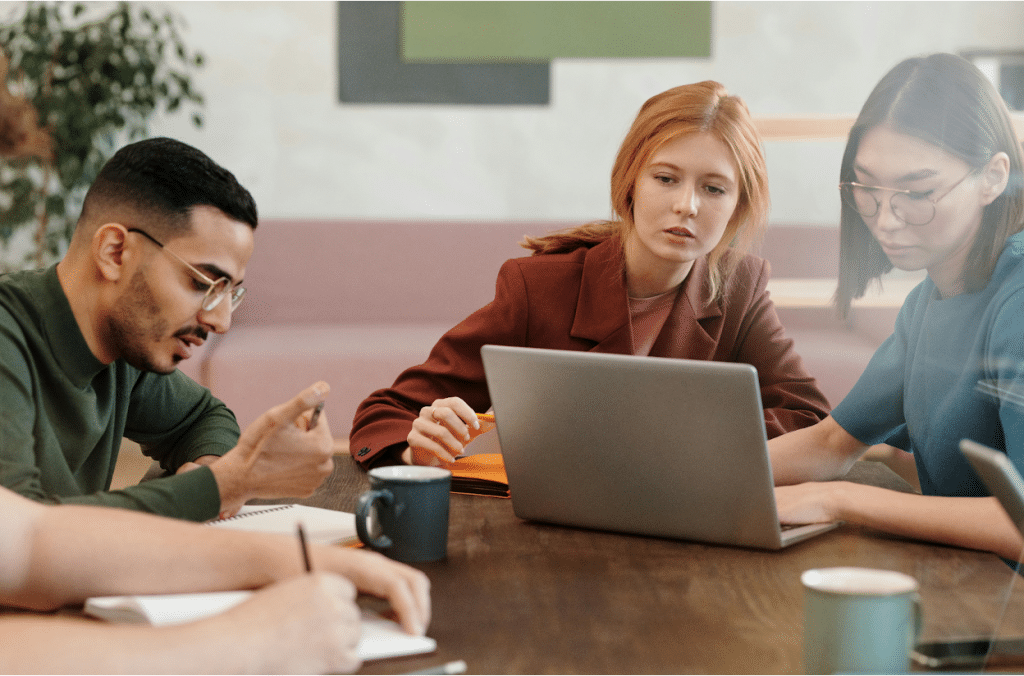 Collection Agency in Lubbock: Benefits, Reviews & Best Companies 5 Business team discussing contingency-based collection fees